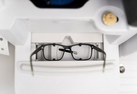 Susvimo Shows Long-Term Benefits in Treating Wet AMD
